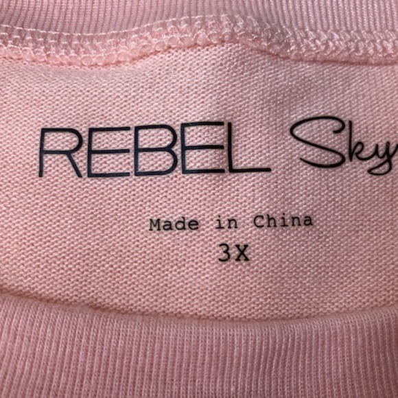 Rebel Sky Tunic Top 🆕 - Picture 3 of 5